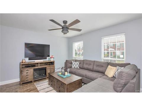816 Brookmead Dr, O'fallon, MO 63366 photo 4