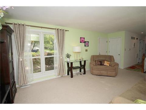 694 Rustic Valley Dr, Ballwin, MO 63021 photo 3