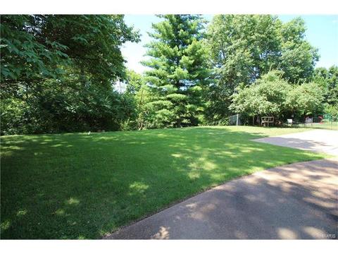 694 Rustic Valley Dr, Ballwin, MO 63021 photo 35