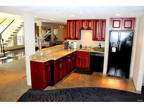904 Kiefer Ridge Dr, Ballwin, MO 63021 photo 32