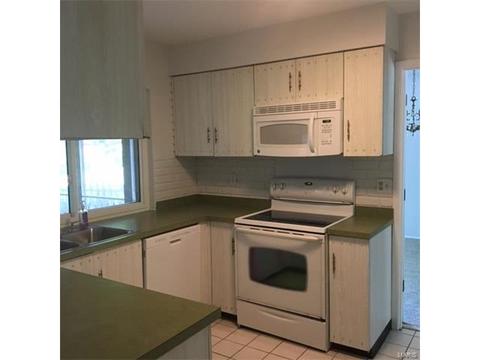 1112 Pinrun Dr, Ballwin, MO 63011 photo 8
