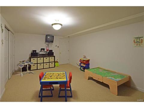 567 Spragues Mill Ct, Ballwin, MO 63011 photo 29