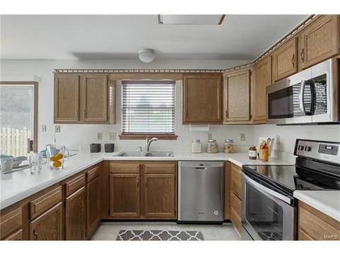 1110 Arbor Spg, Ballwin, MO 63021 photo 11