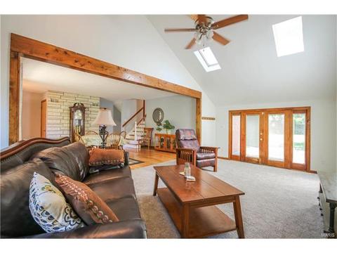 11032 Morrow Dr, Saint Ann, MO 63074 photo 12
