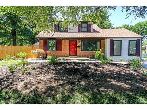 11032 Morrow Dr, Saint Ann, MO 63074 photo 4