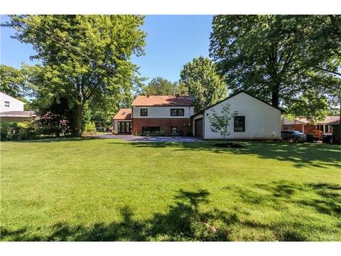 11032 Morrow Dr, Saint Ann, MO 63074 photo 5
