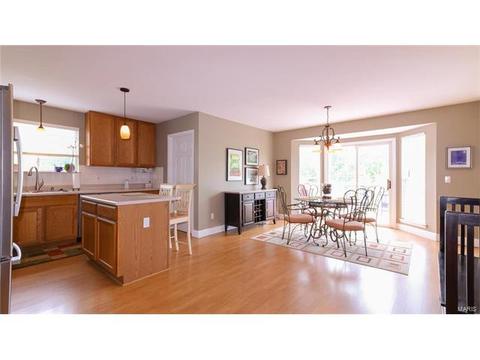 2 Royal Sydney Ct, O'fallon, MO 63366 photo 2