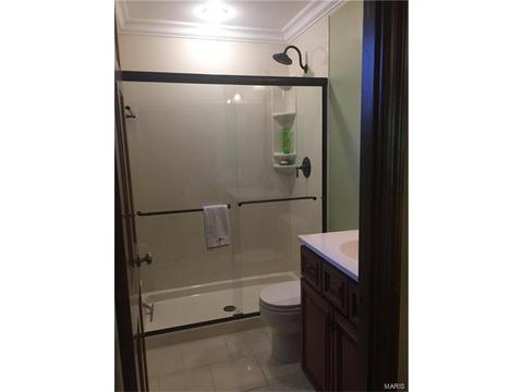 512 Marie Ln, Ballwin, MO 63011 photo 21