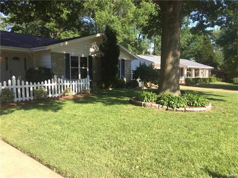 512 Marie Ln, Ballwin, MO 63011 photo 2