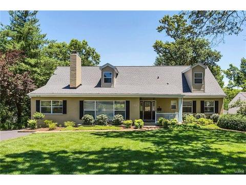 160 N Sappington Rd, Glendale, MO 63122 photo 1