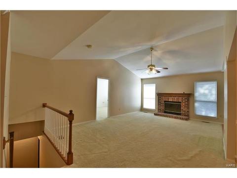 403 Clayheath, Ballwin, MO 63011 photo 2