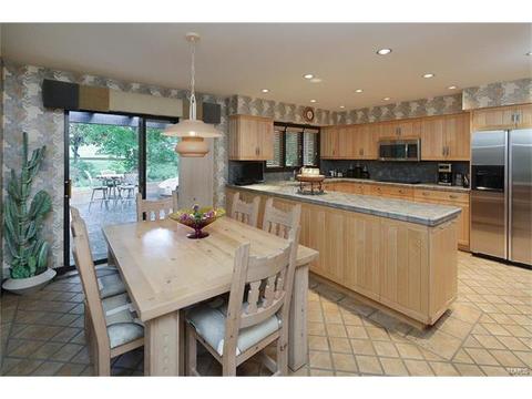 8 Saybridge Ct, Manchester, MO 63011 photo 13
