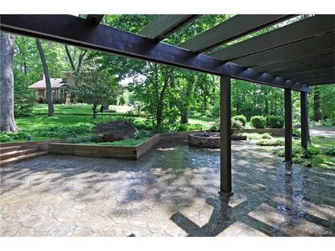 8 Saybridge Ct, Manchester, MO 63011 photo 2