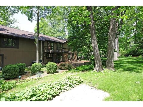 8 Saybridge Ct, Manchester, MO 63011 photo 3