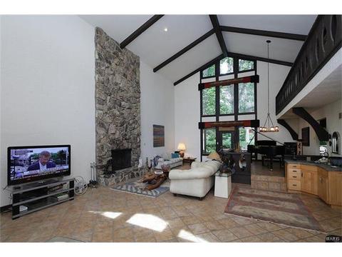 8 Saybridge Ct, Manchester, MO 63011 photo 5