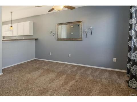 734 Hyde, O'fallon, MO 63366 photo 4