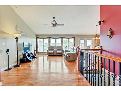 2335 Hidden Deer Dr, O'fallon, MO 63368 photo 3