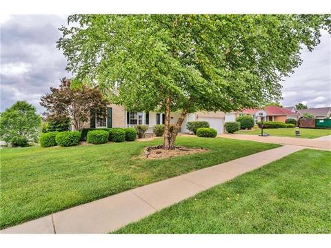 2335 Hidden Deer Dr, O'fallon, MO 63368 photo 2