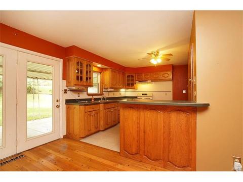 528 Goldwood Dr, Ballwin, MO 63021 photo 7