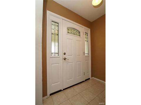 528 Goldwood Dr, Ballwin, MO 63021 photo 2