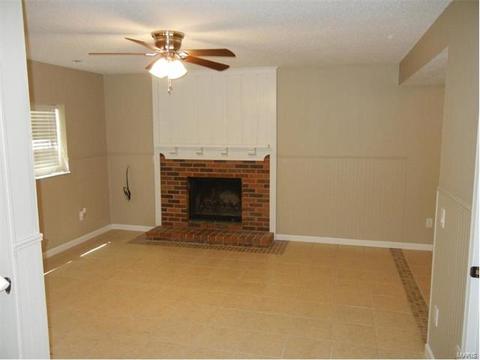1110 Windyoak Dr, Ballwin, MO 63021 photo 4