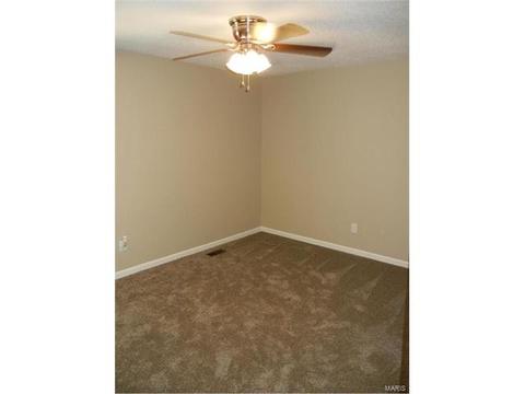 1110 Windyoak Dr, Ballwin, MO 63021 photo 9
