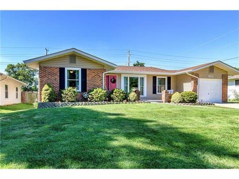 402 Palermo Dr, Ballwin, MO 63021 photo 1
