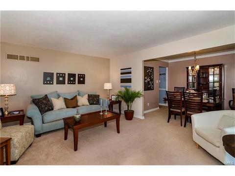402 Palermo Dr, Ballwin, MO 63021 photo 6