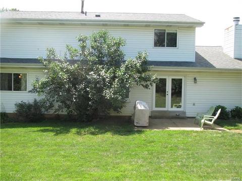 733 Oak Run Ln, Ballwin, MO 63021 photo 31