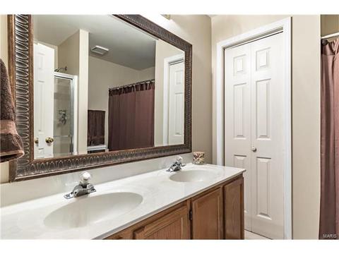 950 Claybend Dr, Ballwin, MO 63011 photo 14