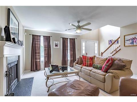 950 Claybend Dr, Ballwin, MO 63011 photo 4