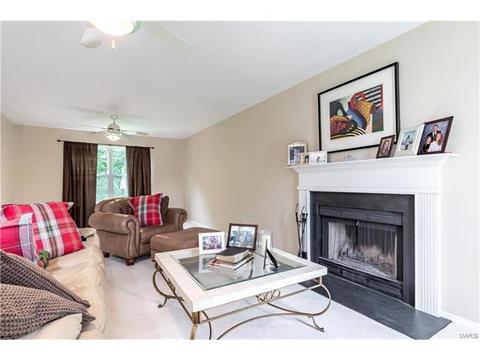 950 Claybend Dr, Ballwin, MO 63011 photo 3