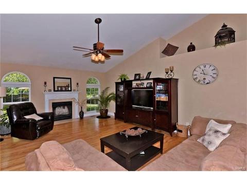 3310 Post View Dr, O'fallon, MO 63368 photo 2