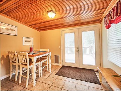 812 Lindell Dr, Ballwin, MO 63011 photo 13