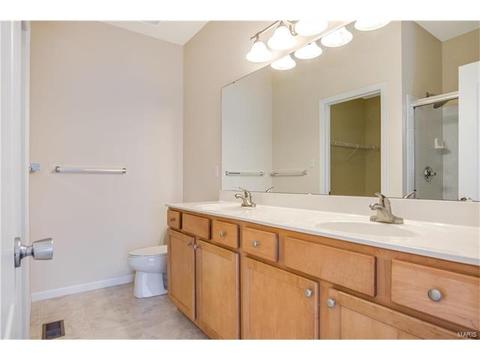 507 Coachgate Ct, Ballwin, MO 63021 photo 14
