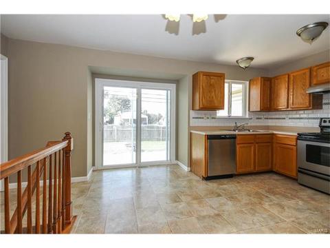 6 Betsys Flag Ct, O'fallon, MO 63366 photo 8