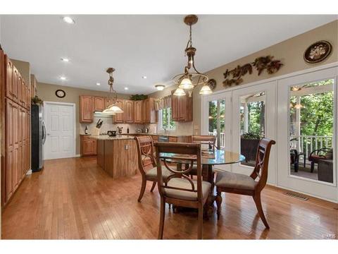 901 Sheffield Forest Ct, Ballwin, MO 63021 photo 7