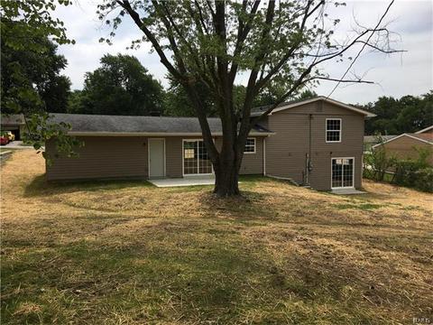 11 S Perry Cir, O'fallon, MO 63366 photo 2