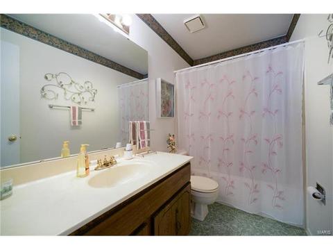 1356 Holgate #E2, Ballwin, MO 63021 photo 19
