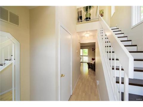 1356 Holgate #E2, Ballwin, MO 63021 photo 3