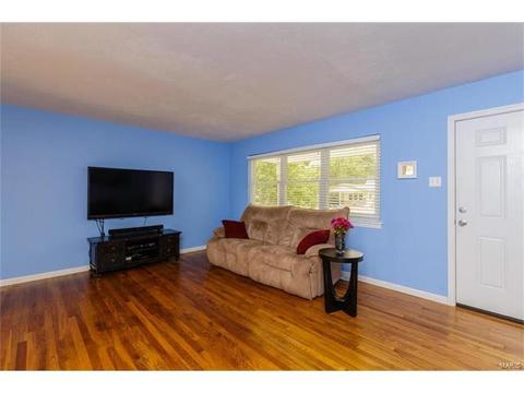 612 Vine, O'fallon, MO 63366 photo 2
