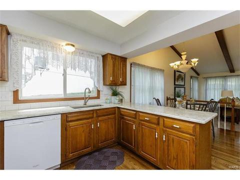 710 Oak Hall Ln, Ballwin, MO 63021 photo 22