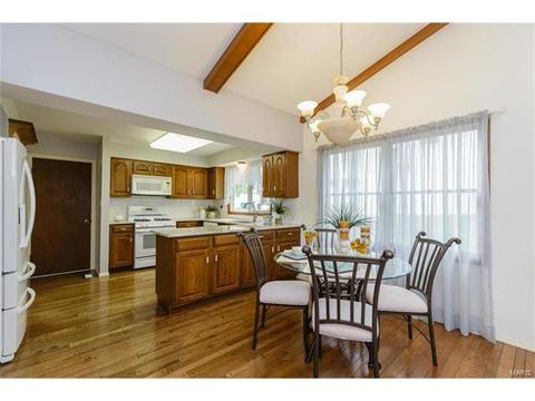 710 Oak Hall Ln, Ballwin, MO 63021 photo 7