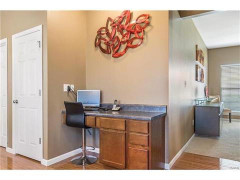 211 Roxbury Dr, O'fallon, MO 63366 photo 10