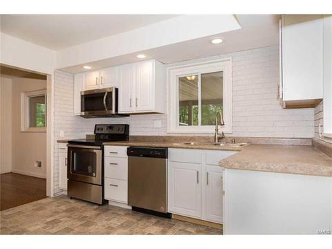 6 Mandalay, Ballwin, MO 63021 photo 7