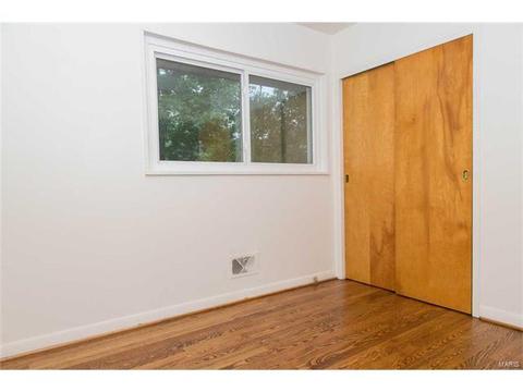 6 Mandalay, Ballwin, MO 63021 photo 17