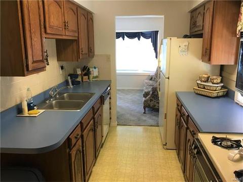 11009 Saint Jerome, Saint Ann, MO 63074 photo 2