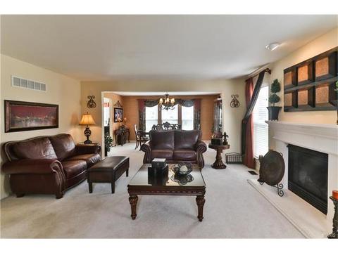 302 Wild Oak Dr, O'fallon, MO 63368 photo 8