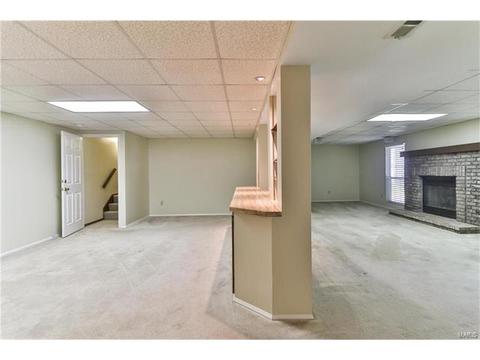 418 Alverston Ct, Ballwin, MO 63021 photo 29