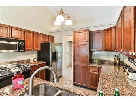 418 Alverston Ct, Ballwin, MO 63021 photo 12